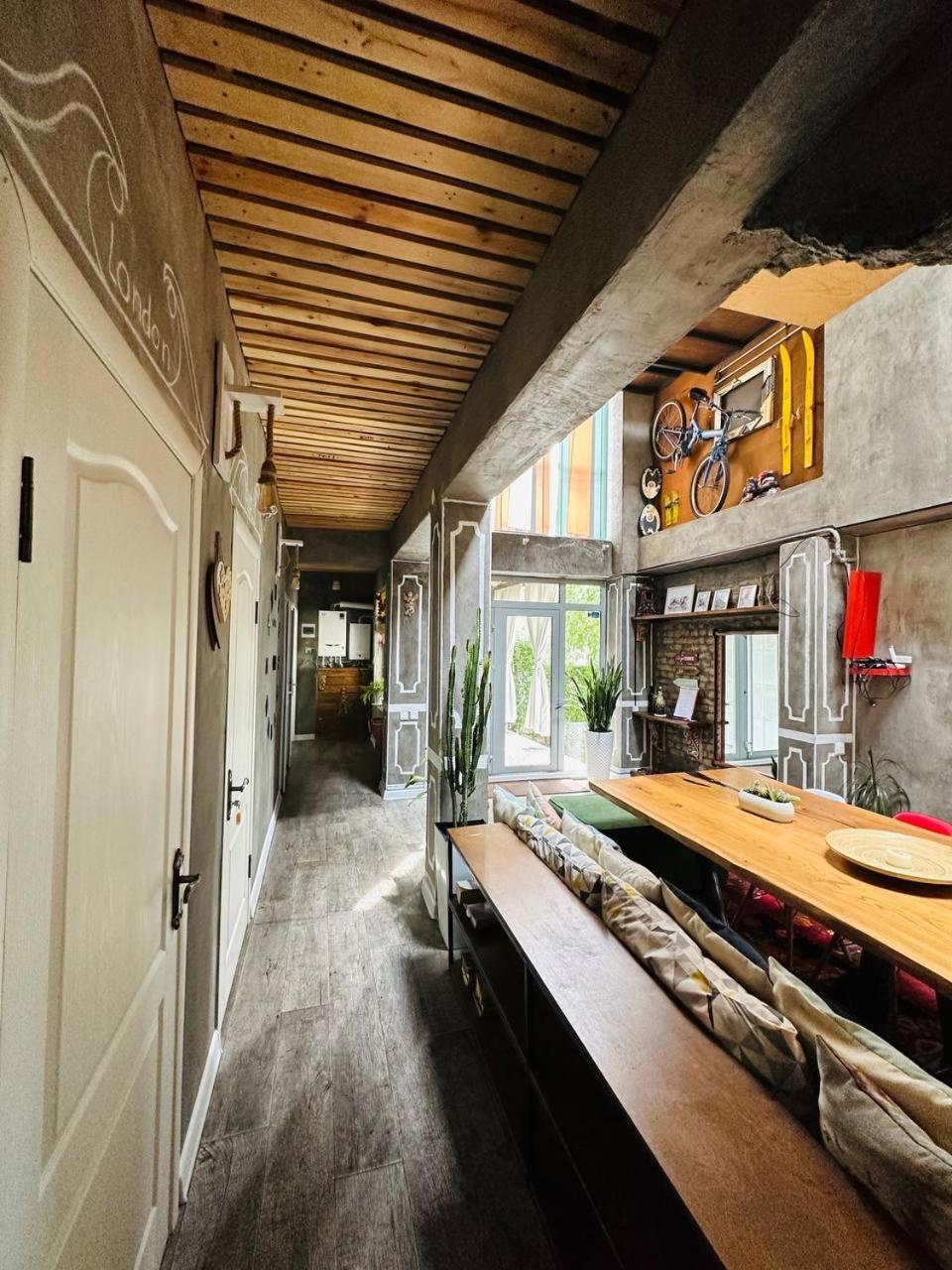 Art House Sweet Home Çimkent Dış mekan fotoğraf